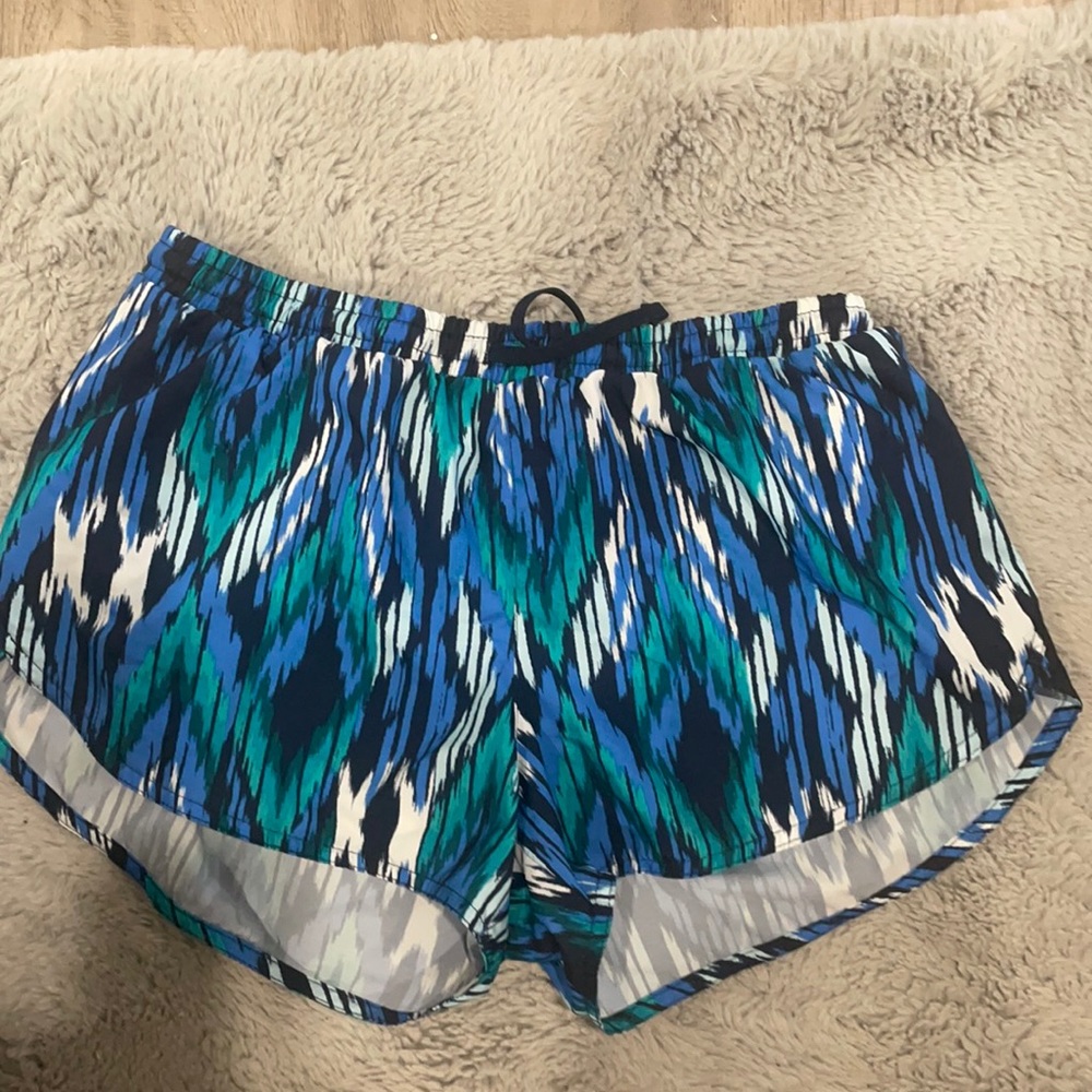 Old navy active shorts size medium